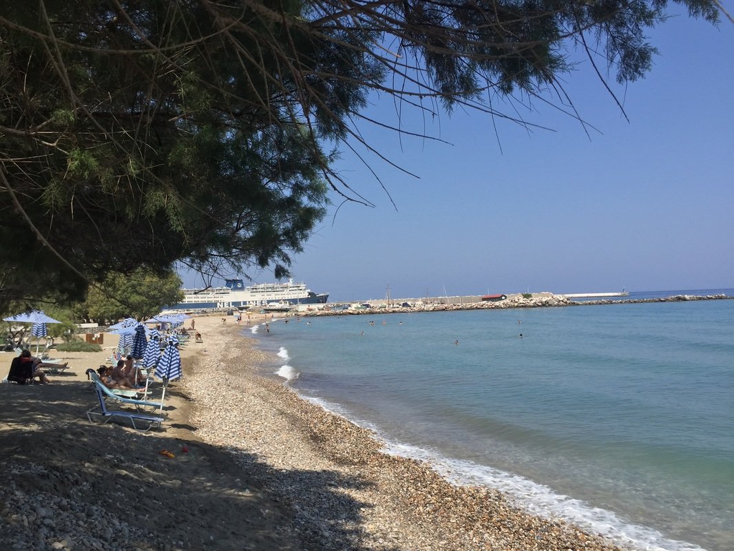 Karlovasi Plajı